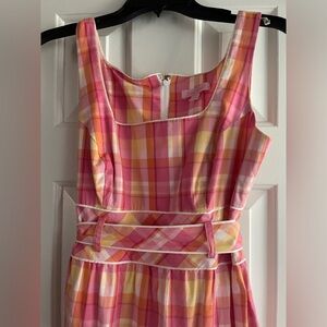 Lilly Pulitzer pre-loved lined dress in size 2